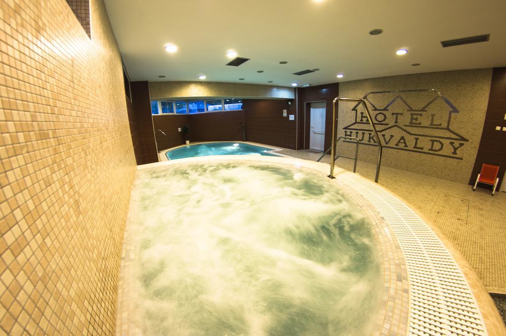 Wellness Hotel Hukvaldy Polopenze A Wellness V Cene Příbor Exterior foto