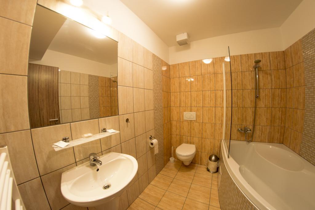 Wellness Hotel Hukvaldy Polopenze A Wellness V Cene Příbor Exterior foto